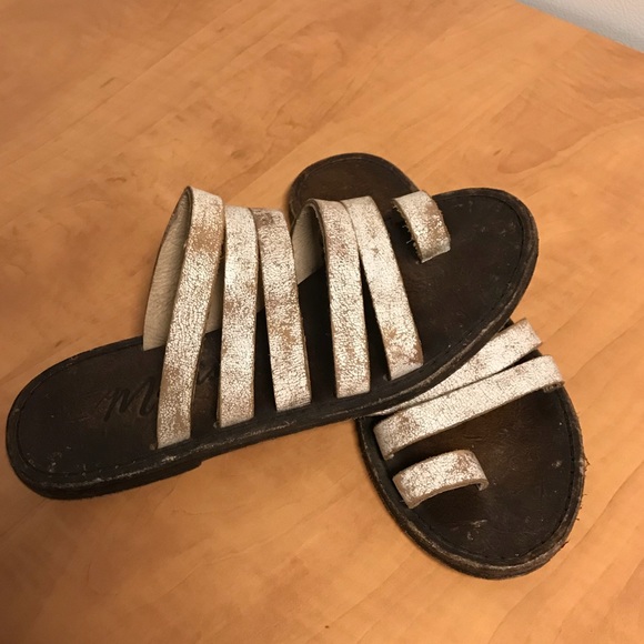 Free People Shoes - Real leather Matisse Rosie strapped sandal white 6